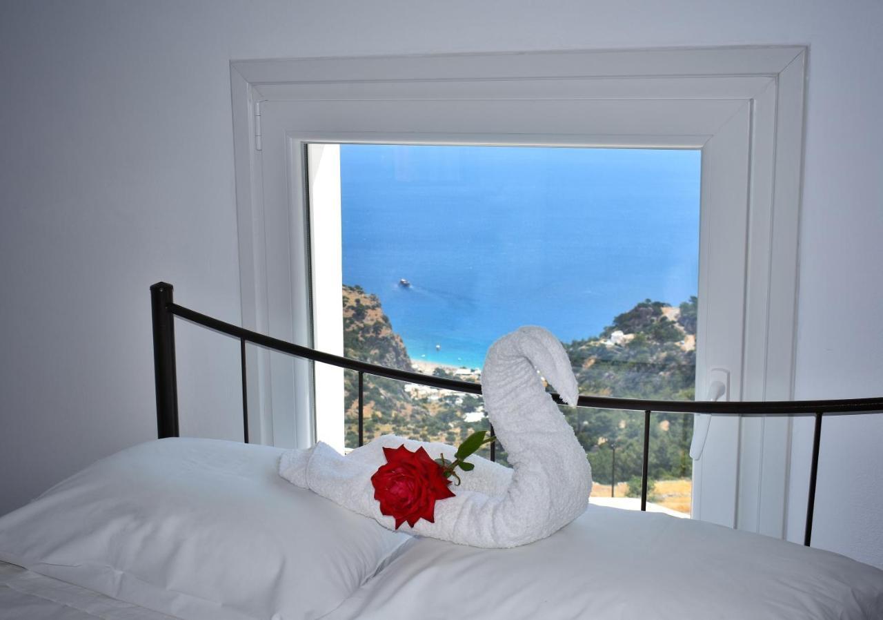 Mountain & Sea Villa Kyra Panagia Exterior photo
